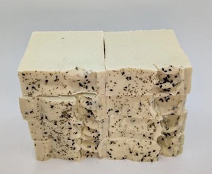 Mango Butter & Avocado Oil w/ Green Clay - Picture 1 of 4