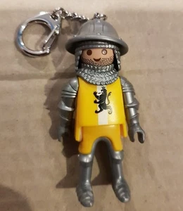 PLAYMOBIL LLAVERO ORIGINAL PLAYMOBIL GUERRERO MEDIEVAL - Picture 1 of 1