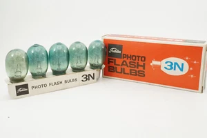 [NOS] Toshiba Vintage Flash Bulbs CLASS M 3N from Japan #B123 - Picture 1 of 8