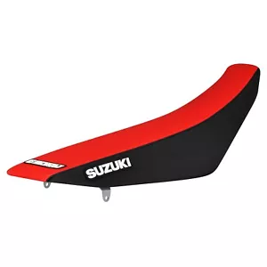 2001 - 2024 SUZUKI DRZ 125 Gripper Seat Cover RED & BLACK Sides STD Logo #170 - Foto 1 di 5