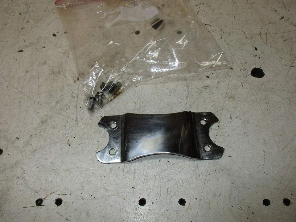 1982 82 83 Yamaha Maxim XJ750 XJ 750 XJ750M Front Shock Plate - Image 1 of 1