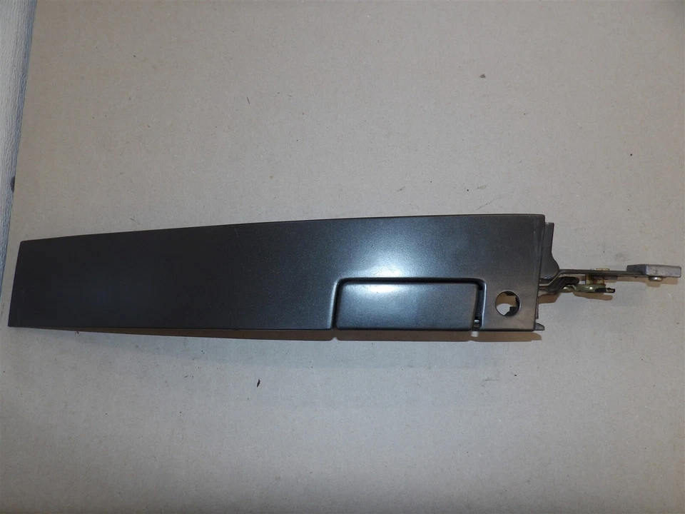 Manija de puerta exterior exterior lado pasajero derecho Chevy Beretta 1987-1996 OEM Foto 1 de 4