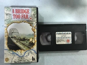 A Bridge Too Far VHS Band Englisch Michael Caine Sean Connery Anthony Hopkins AM - Bild 1 von 2