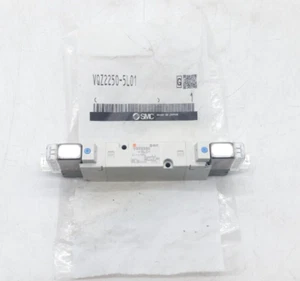 SMC VQZ2250-5L01 Solenoid Valve - Picture 1 of 5
