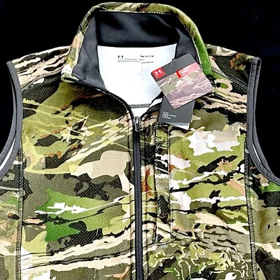 Under Armour ColdGear Camouflage Forest Hunting Fleece Camo Vest Men`s Size S  - Image 1 of 4