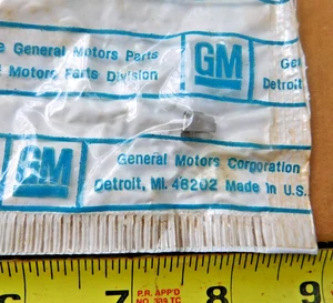 NOS WINDSHIELD WIPER ARTICULATING ARM LOCK CLIP 1968-74 BUICK +OLDS CADILLAC PON - Picture 1 of 2