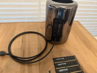 Mac Pro Late 2013 2.7 GHz 12-Core Intel Xeon E5 AMD FirePro D500 64GB 256GB SSD - Image 1 of 4