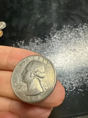 1986 P Quater Dollar Coin "In"  Strike Error Great Condition - Image 1 of 4