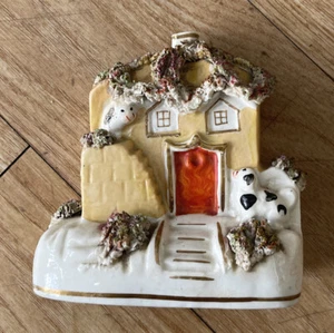 ANTIQUE VICTORIAN POTTERY PASTILLE BURNER COTTAGE WITH A DOG & CAT - Picture 1 of 3