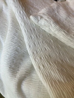 Funda de Almohada Decorativa Tejida DKNY Donna Karan, 16 x 16, Off-White 3 disponibles Foto 1 de 4