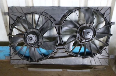 Ventilador radiador gasolina Dodge Caliber 06-12 2.0 Foto 1 de 2