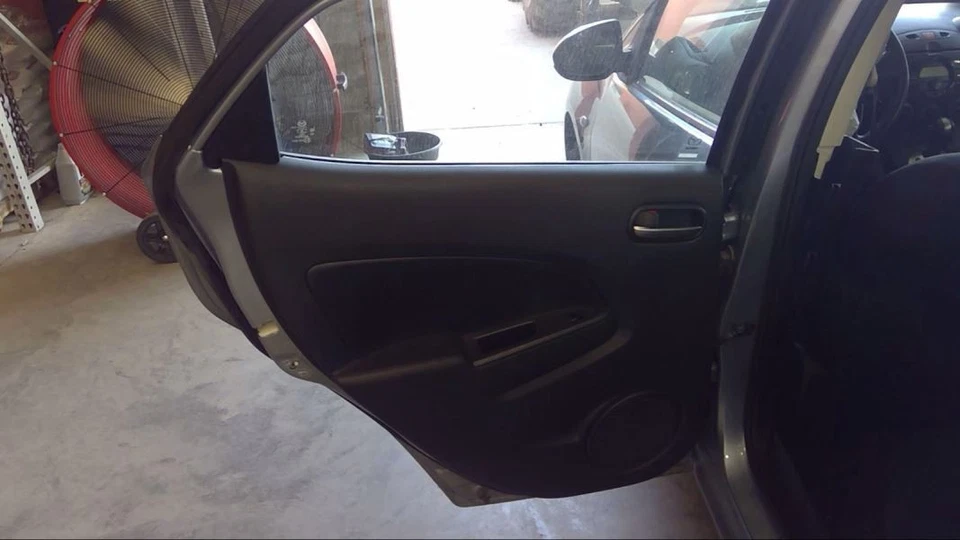 MAZDA 2   2013 Door Trim Panel Rear 610298 Foto 1 de 1