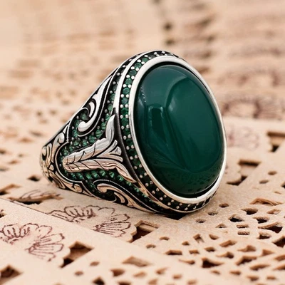 925 Sterling Silver Oval Green Agate Stone Turkish Style Men's Ring - Image 1 of 3