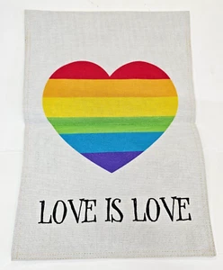 Love Is Love Rainbow Pride Gartenflagge, Premium Sackleinen LGBTQ Stolzflagge, - Bild 1 von 4