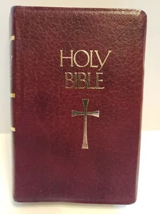 Thomas Nelson New American Holy Bible Catholic Bible Press 1987 Red 9033 BG - Picture 1 of 9