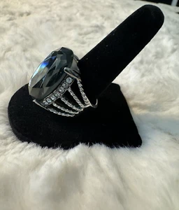 Lia Sophia Vintage Statement Ring Dark Gray Gem/Rhinestone Bling - Picture 1 of 5