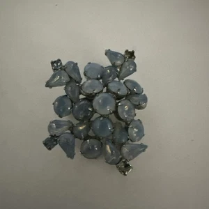 Juego de broches vintage de pedrería de vidrio con cúpula azul bebé pedrería de múltiples formas - Imagen 1 de 6