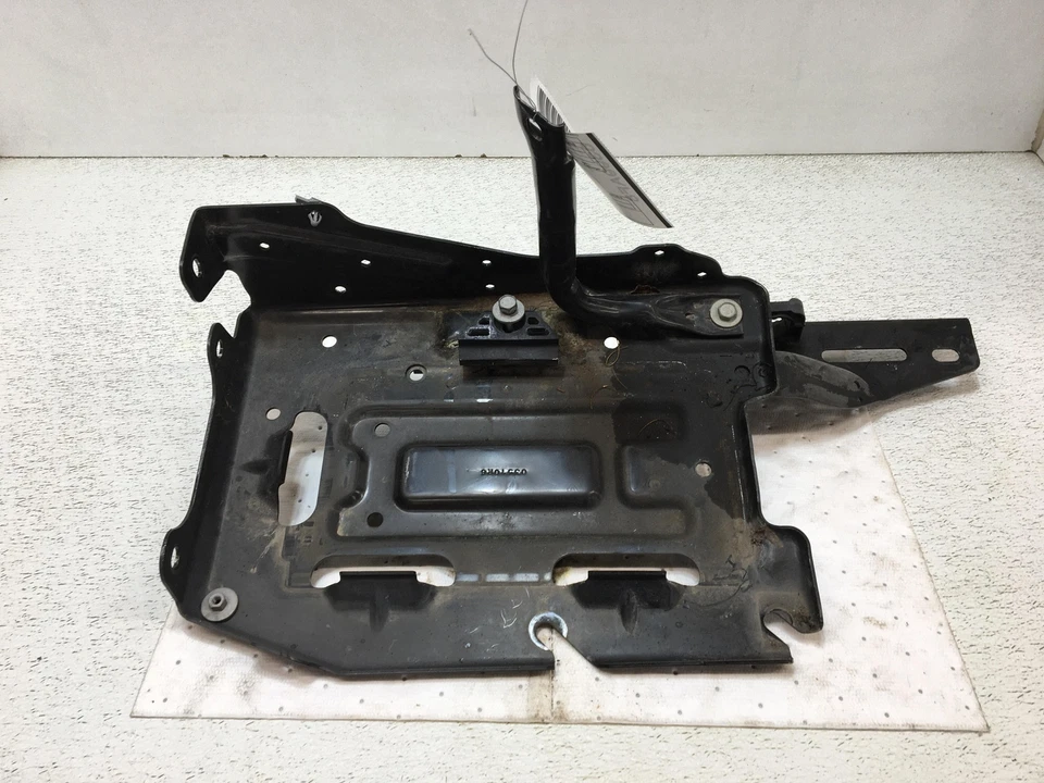 19 CHEVY/GMC SUBURBAN 1500 SERIES Battery Tray Foto 1 de 1