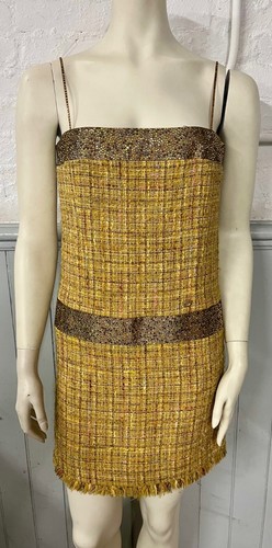 Bellissimo abito Chanel in tweed giallo