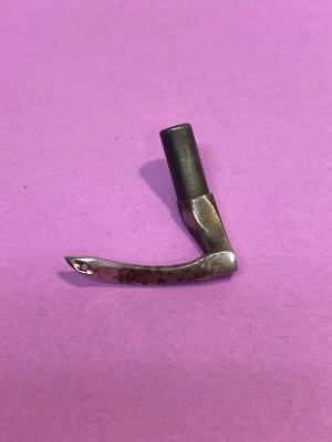 *NOS* K50979 LOOPER FOR UNION SPECIAL SEWING MACHINE *FREE SHIPPING* - Image 1 of 4