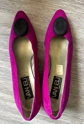 Vintage Suede Shoes Kitten Heel Pumps VanEli 1980s Block Heel Narrow AA 7 BNOS - Image 1 of 4