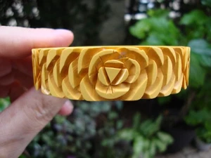 Fabulous 3/4" Vintage Goldenrod Bakelite Bracelet! Gorgeous Rose Carvings! - Picture 1 of 10