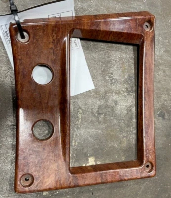 22-60558-001 Cascadia Radio Trim Panel Madera Grano 7507 Foto 1 de 3