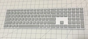 Microsoft Surface Slim Bluetooth Silver OEM - Picture 1 of 4