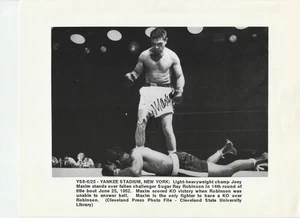 JOEY MAXIM BOXING HOFer AUTHENTIC ORIGINAL AUTOGRAPHED PHOTO - Picture 1 of 2