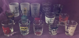 Lotto 15 Bicchieri Vintage Shot “Say When” Googly Eyes Martini “Bottoms Up” Femlin - Foto 1 di 10