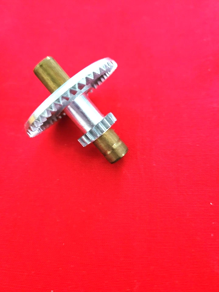 Piezas de carrete Daiwa engranaje de transmisión se adapta a 4000C, 4000SC, parte # 412-3503 Foto 1 de 1