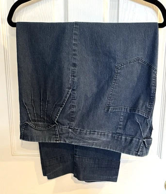 Pantalones capri vaqueros elásticos lavados oscuros Cato para mujer 18 W Foto 1 de 4