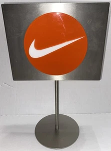 Nike doppelseitiges Metall Ladenschild Regal Display Sneaker Werbung 15x10 Vintage - Bild 1 von 9