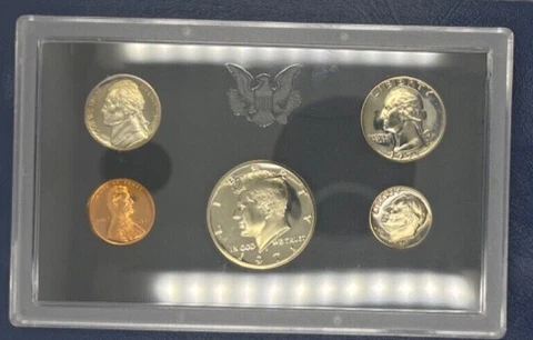 1971 S PROOF SET WITH ORIGINAL GOVERNMENT PACKAGING Cover