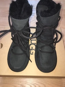 NIB UGGS Kids Girls Boys Black US Sz 13 - Picture 1 of 6