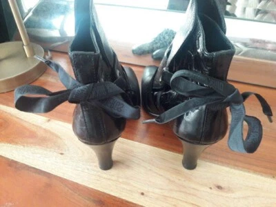 Ботинки на каблуке - Изображение 1 из 3