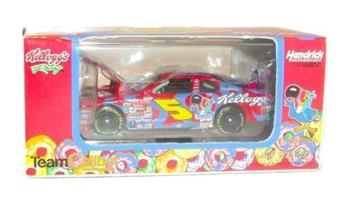 全新带盒 TEAM CALIBER #5 TERRY LABONTE 水果室 压铸汽车 1: 64 限量版 — 第 1/4 张图片