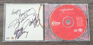 BELLAMY BROTHERS copertina CD firmata ANGELS & OUTLAWS vol 1 CD autografato - Foto 1 di 4