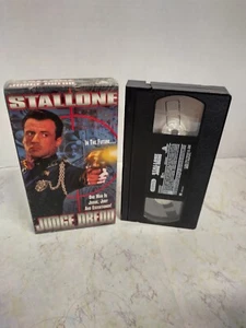Judge Dredd VHS 1995 Action Sci-fi Sylvester Stallone Hollywood Pictures Home.C - Picture 1 of 2