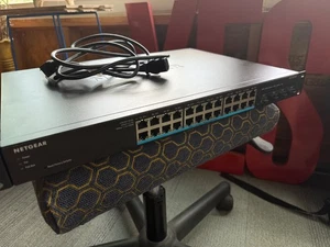 Netgear MS324TXUP 28-port Switch, Multi-Gigabit (2.5G), SFP+, Ultra60 PoE++ - Picture 1 of 4