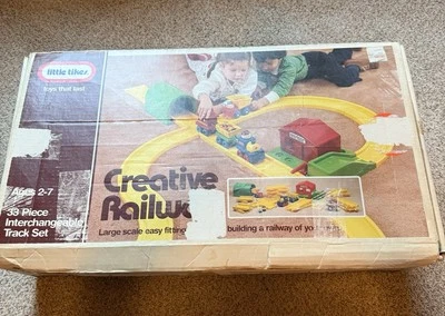 De colección Little Tikes Creative Ferrocarril Carretera Pistas/Coches/Estación y Caja Original Foto 1 de 4
