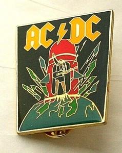 De colección AC/DC Grupo de Música Banda de Rock Solapa Sombrero Prendedor Botón 1988 Nuevo Nuevo de Lote Antiguo ¿Británico? - Imagen 1 de 3