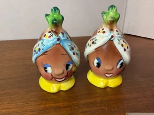 JAPAN / PY Anthropomorphic Pineapple / Salt + Pepper shakers Coronet Hand Paint - Picture 1 of 7