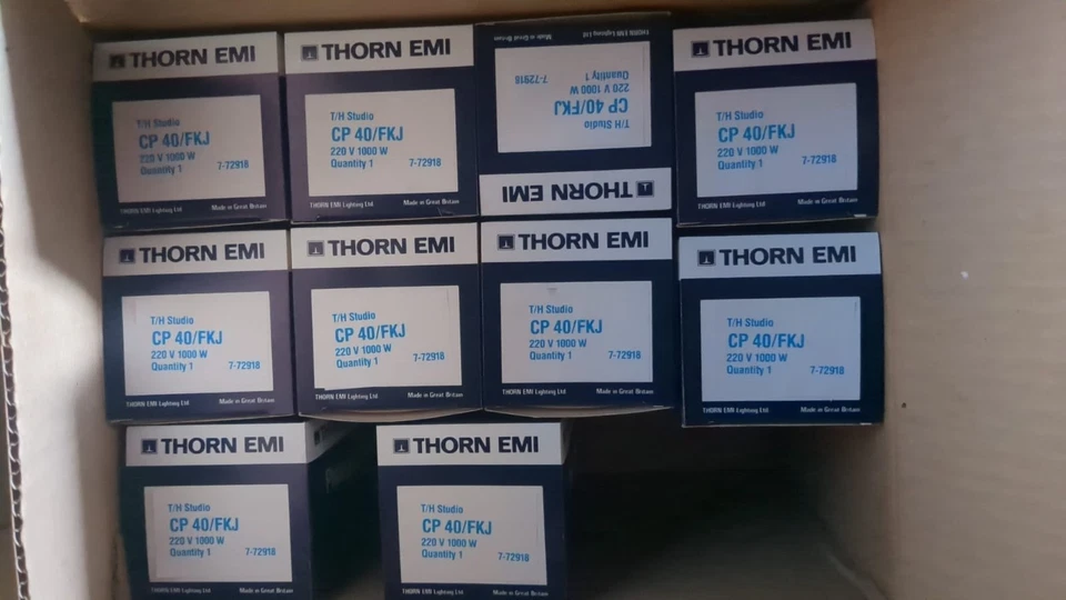 5 units Thorn emi cp 40  cp40 fkj 1000w 220v Medium Bipost Light Bulb - Image 1 of 1