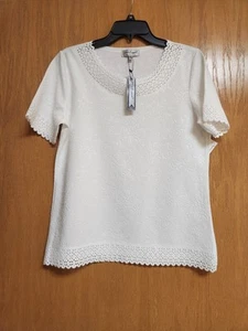 Bright White Crochet Accent Scalloped Short Sleeve Top. NWT. Med. Cute. - Picture 1 of 9