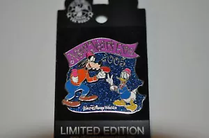 2 NOC PINS NEW YEARS EVES 2005 DISNEY WORLD - Bild 1 von 1