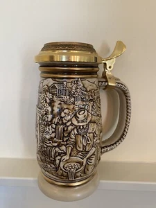 Vintage Avon Fine Collectibles The Gold Rush Lidded Stein w/22K Gold Accent 1987 - Picture 1 of 12
