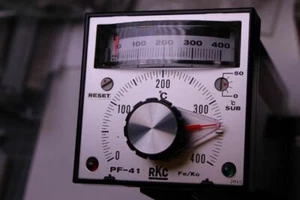 Regolatore di temperatura RKC PF-41B2C-M 0-400°C FE/KO - Foto 1 di 1