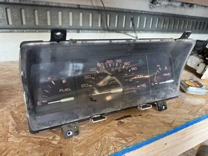 Grupo de velocímetros Mazda B2000 1985 1986 1987 OEM 208 k millas 85 86 87 - Imagen 1 de 7