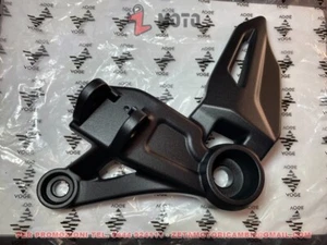 supporto pedalina guidatore destra originale Voge Brivido 125 R - Picture 1 of 2